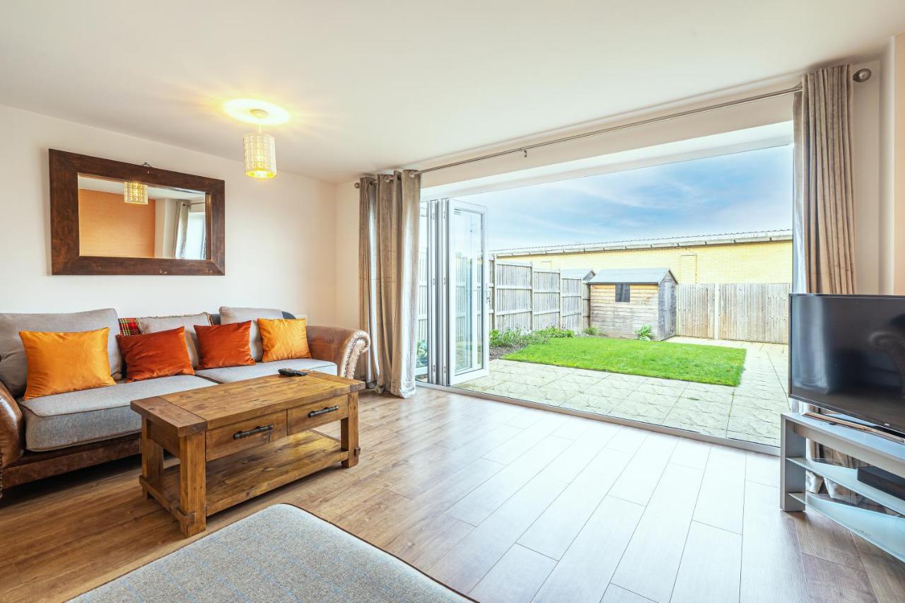 Modern Townhouse - Sleeps Up To 6 Apartment Maidenhead Bagian luar foto